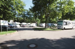 Campingplatz und Golfplatz