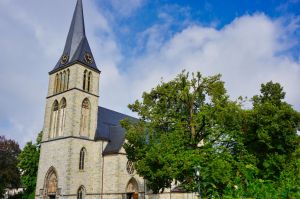 Heilig-Kreuz-Kirche