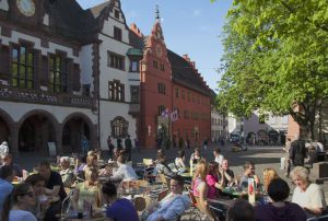 Rathaus mit Glockenspiel