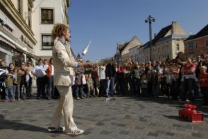 Stadtplatz mit Brunnen