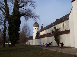 Kloster Frauenwörth