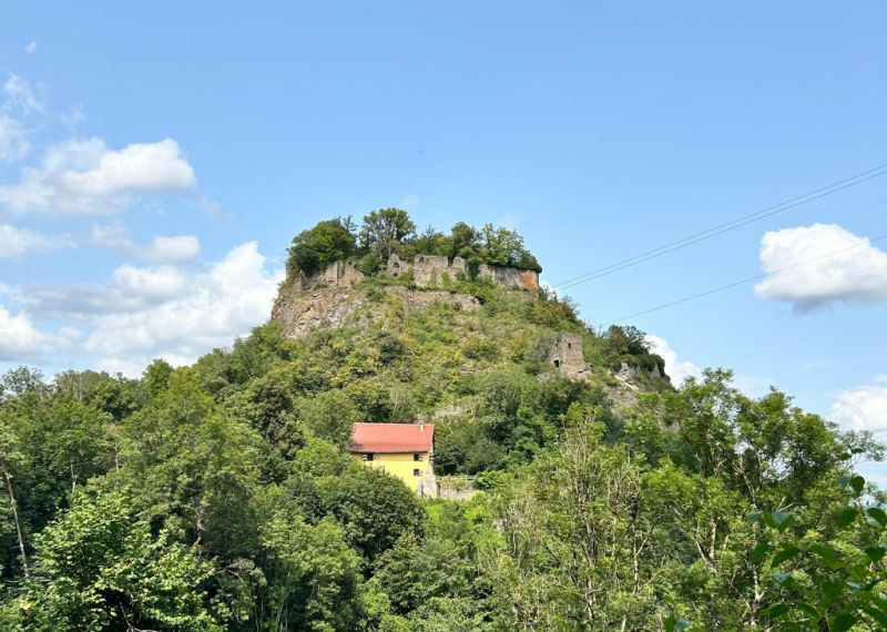 Burg Hohenkrähen, Hilzingen